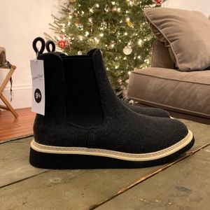 Universal thread goods Target Felt Chelsea boots